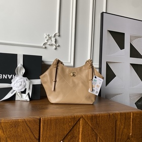 Chanel 26C早春系列 嬉皮包 mini tote AS6015 采用進口