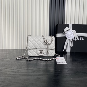 銀鍊Chanel 25B 絕美雙C扣 CF系列 AS5758 小羊皮配金色金屬
