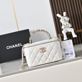 chanel 24 woc 珍珠手柄 浮雕雙C logo顔值高 細節感滿滿太