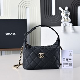 chanel 新款飯盒包	美到炸	#	美到錢包哭泣 26C新款飯盒的logo比之