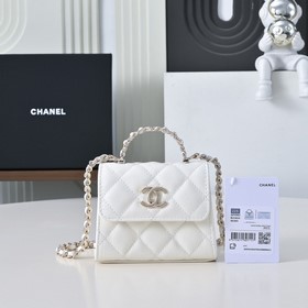 chanel 26C 珍珠鑲嵌小費包 手柄的細節真的是大愛 雙C在燈光下 bli