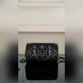 頂級進口原廠皮 所見即所得 Chanel 25c 早春波士頓 保齡球包 黑金