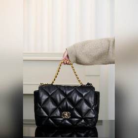 頂級進口原廠皮 所見即所得 CHANEL 系列口蓋包 MAXI 經典黑 1