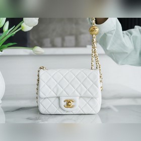 頂級進口原廠皮 所見即所得 Chanel 23C金屬球方胖子 白色 (同步23C