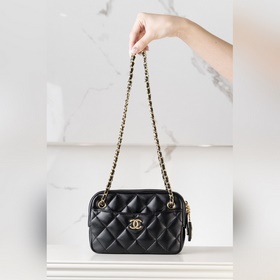 頂級進口原廠皮 所見即所得 Chanel 24k 金币相機包 小號 黑色 時髦