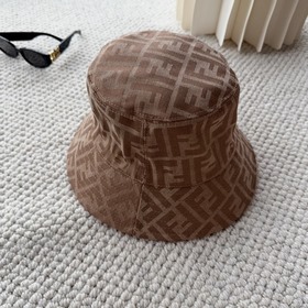 FENDI 芬迪 老花字母漁夫帽，FD的老花漁夫帽真的很洋氣，超火爆的2026早