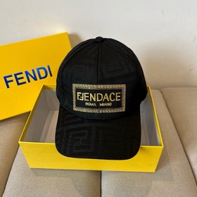 FENDI芬迪 老花系列棒球帽 經典FF中古單品，氣質穿搭單品，質量杠杠