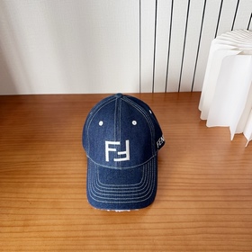 FENDI芬迪 老花系列棒球帽 經典FF中古單品，氣質穿搭單品，質量杠杠