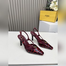 面料：蛇紋皮 内裡：羊皮 大底：真皮大底+燙金 碼數：35-40(41.42.4