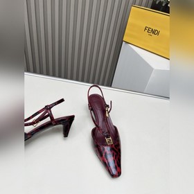 面料：蛇紋皮 内裡：羊皮 大底：真皮大底+燙金 碼數：35-40(41.42.4