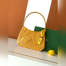 全球首發Goyard mini hobo！ 目前隻有韓國 别的國家要晚半年後發行