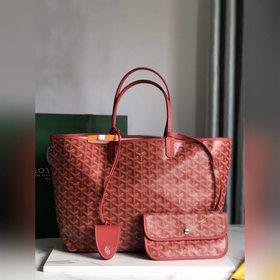 正品級 Goyard(戈雅)經多次研究與改良，不斷提升面料與皮質，全方位獨家定制