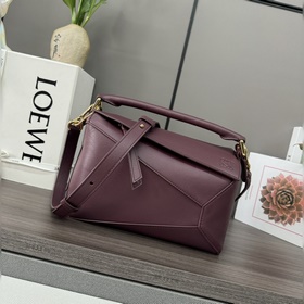 Loewe 新版本 小號柔軟牛皮革Puzzle Edge手袋 Loewe 推