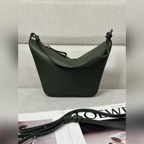 原廠皮  Loewe  寶瓶綠色 經典牛皮革Hammock hobo手袋
