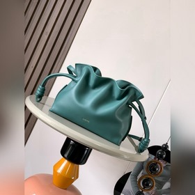 新版本福袋迷你23CM 新款納帕牛皮革Flamenco手拿包福袋 采用拉繩收緊，