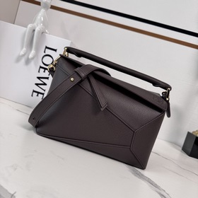 Loewe  新版本 小號柔軟粒面牛皮革Puzzle Edge手袋 L家 推