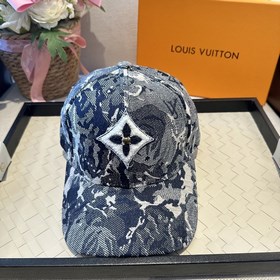 路易威登棒球帽 LouisVuitton 新款LV棒球帽，重工打造 高端大氣，百