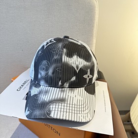 路易威登棒球帽 LouisVuitton 新款LV棒球帽，重工打造 高端大氣，百
