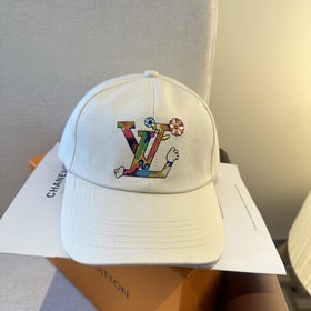 路易威登棒球帽 LouisVuitton 新款LV棒球帽，重工打造 高端大氣，百