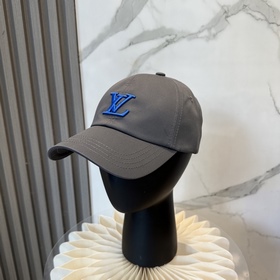 路易威登棒球帽LouisVuitton 新款LV棒球帽，重工打造 完美刺繡，高端