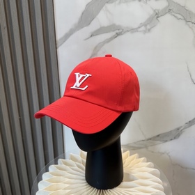 路易威登棒球帽LouisVuitton 新款LV棒球帽，重工打造 完美刺繡，高端