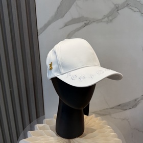 路易威登棒球帽LouisVuitton 新款LV棒球帽，重工打造 完美刺繡，高端