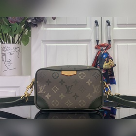 頂級原單[Trocadéro Wearable Wallet 郵差手袋]M269