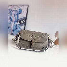 163c動态芯片 FR海外原單M15049獨家實拍！這款精緻的Diane手袋以今