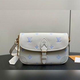 M28054藍色絲印 全皮法棍 DIANE 手袋 本款 Diane 手袋令 Mo