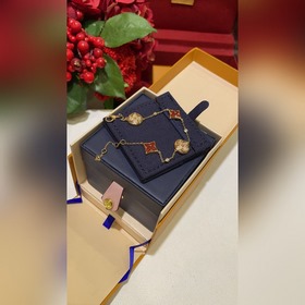 紅瑪瑙 LV 新款高級珠寶系列紅瑪瑙花卉四葉草玫瑰金色手鍊 新年限定紅玉髓 寓