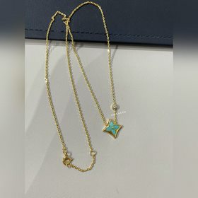 L1101新款 天河石lv新款項鍊，黃金配色~~ 看實拍 跟經典的白貝款出品細節