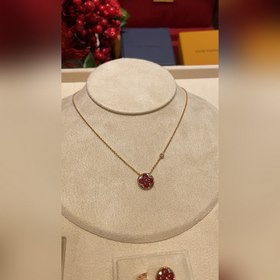 LV 新款高級珠寶系列紅瑪瑙花卉四葉草玫瑰金色項鍊 新年限定紅玉髓 寓意新年
