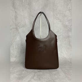 5BG231(石楠木色) M家 新款hobo 托特腋下包！ MiuMiu秋冬系