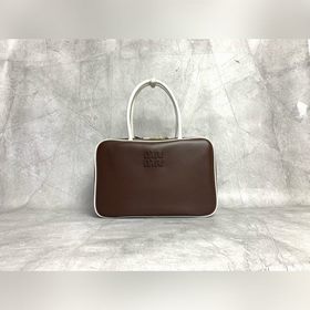 5BB117 特級原廠皮！M家新品公文包，采用頂級進口小牛皮，皮質光滑細膩柔軟，