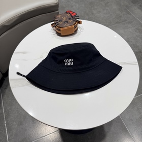 miumiu缪缪新款官網漁夫帽，頭圍57cm