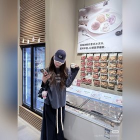 MiuMiu新款撞色邊棒球帽 當下爆熱的色系，街頭感十足 潮流百搭！