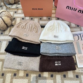 miumiu缪缪 秋冬毛線帽 這種高級簡直質感從頭開始了！巨推薦大家 這頂不管什