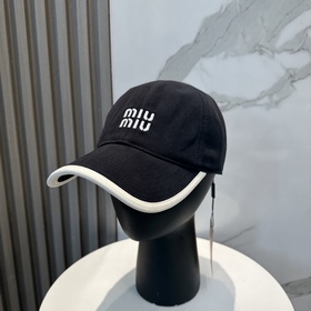 [Miumiu缪缪]新款訂單款刺繡棒球帽 大牌款超好搭配，趕緊入手！