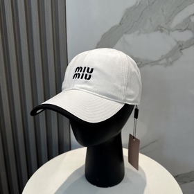 [Miumiu缪缪]新款訂單款刺繡棒球帽 大牌款超好搭配，趕緊入手！