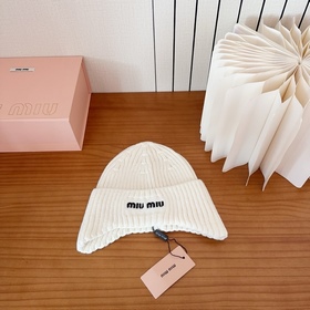 miumiu缪缪專櫃爆款針織帽！小紅書新品發布，太 了，高彈面料 經典色系，男女