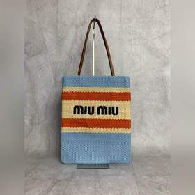 5BG248 淺藍 新正面标志性MiuMiu刺繡，棉布裡内，超輕，容量超大，小尺