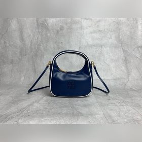 5BC125 (藍拼白)MiuMi新品MiuWander手袋，全新大膽配色設計，