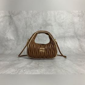 5BC125焦糖色白邊 M家新品 MiuWander手袋，全新大膽配色設計，采