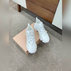 CRUSIE J A DLO 隻要入手這份高尚優雅就屬于你了  SIZE：3