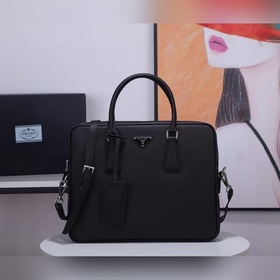 專櫃正品有售[頂級質量] PRADA 型號：2VE368-8 尺寸：36x28x