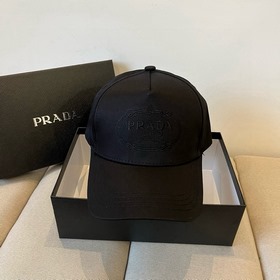 普拉達 PRADA 新品經典棒球帽 代購版本！時尚潮流，高端做工！非一般的品質，