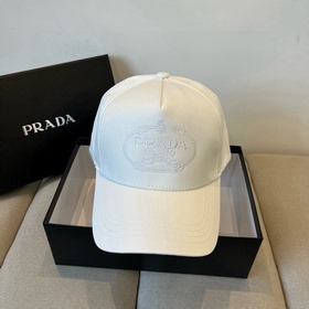 普拉達 PRADA 新品經典棒球帽 代購版本！時尚潮流，高端做工！非一般的品質，