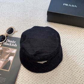 Prada 普拉達高品質牛仔布倒三角漁夫帽 洗水牛仔色，秀場同款，面料柔軟舒适