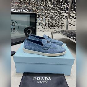 普拉達 情侶PRADA 2026最新款樂福鞋半拖鞋 火爆系列 演繹都市風尚 設計