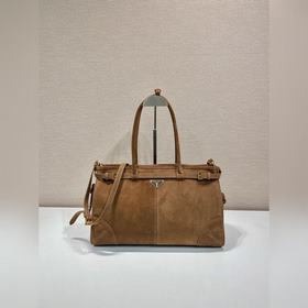 LusSolf絨皮 1BA433大號 這款手提斜挎包采用進口絨皮(磨砂皮)，經典